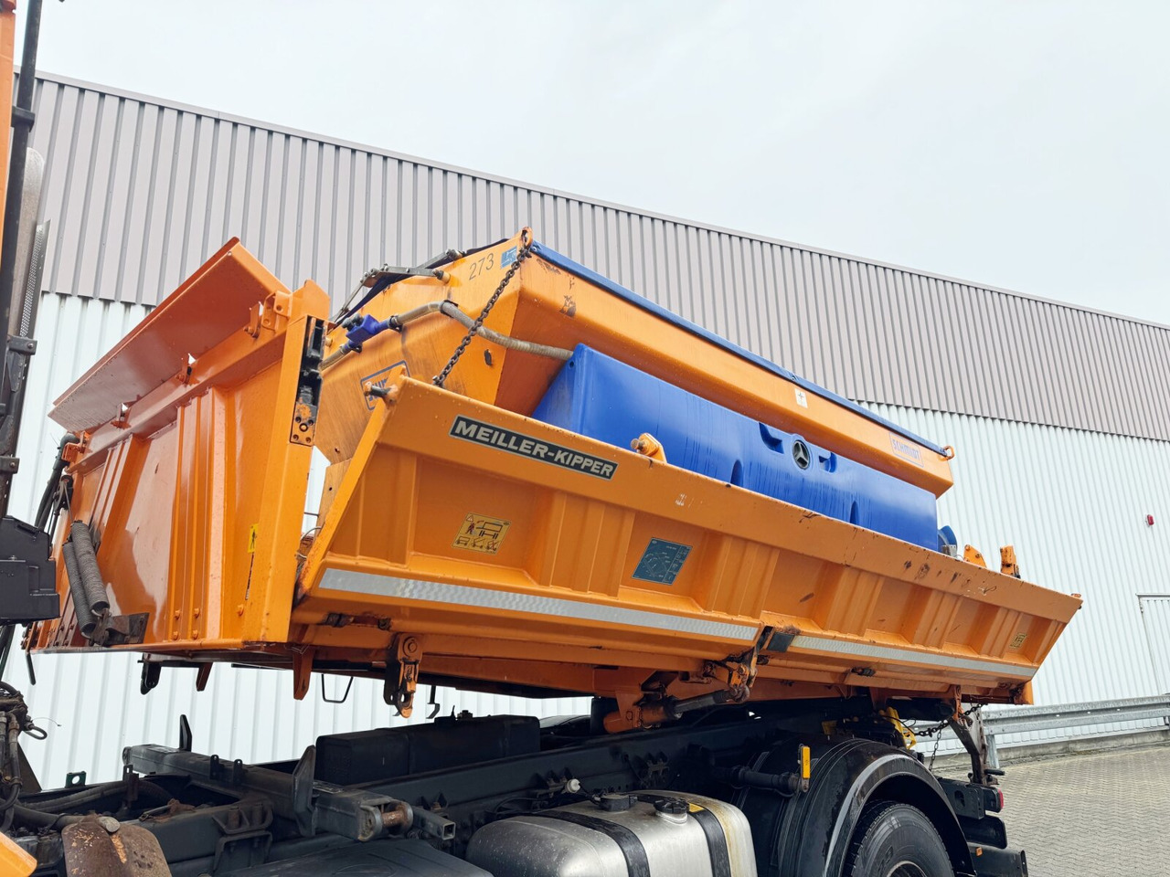 Mercedes-Benz Arocs 2036 AK 4x4 Arocs 2036 AK 4x4, Grounder, Motorabtrieb, Bordmatik, Winterdienstausstattung - Φορτηγό ανατρεπόμενο: φωτογραφία 2 Mercedes-Benz Arocs 2036 AK 4x4 Arocs 2036 AK 4x4, Grounder, Motorabtrieb, Bordmatik, Winterdienstausstattung - Φορτηγό ανατρεπόμενο: φωτογραφία 2