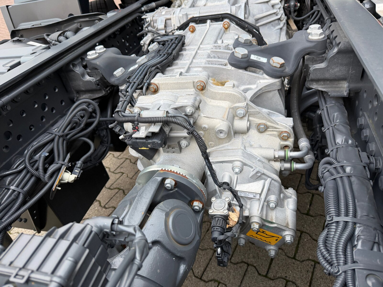 Mercedes-Benz Arocs 2542 L 6x2/4 Arocs 2542/45 L 6x2/4, Vorlauflenk-/liftachse, Navi, MultimediaCockpit - Φορτηγό καδοφόρος φορτωτής: φωτογραφία 2 Mercedes-Benz Arocs 2542 L 6x2/4 Arocs 2542/45 L 6x2/4, Vorlauflenk-/liftachse, Navi, MultimediaCockpit - Φορτηγό καδοφόρος φορτωτής: φωτογραφία 2