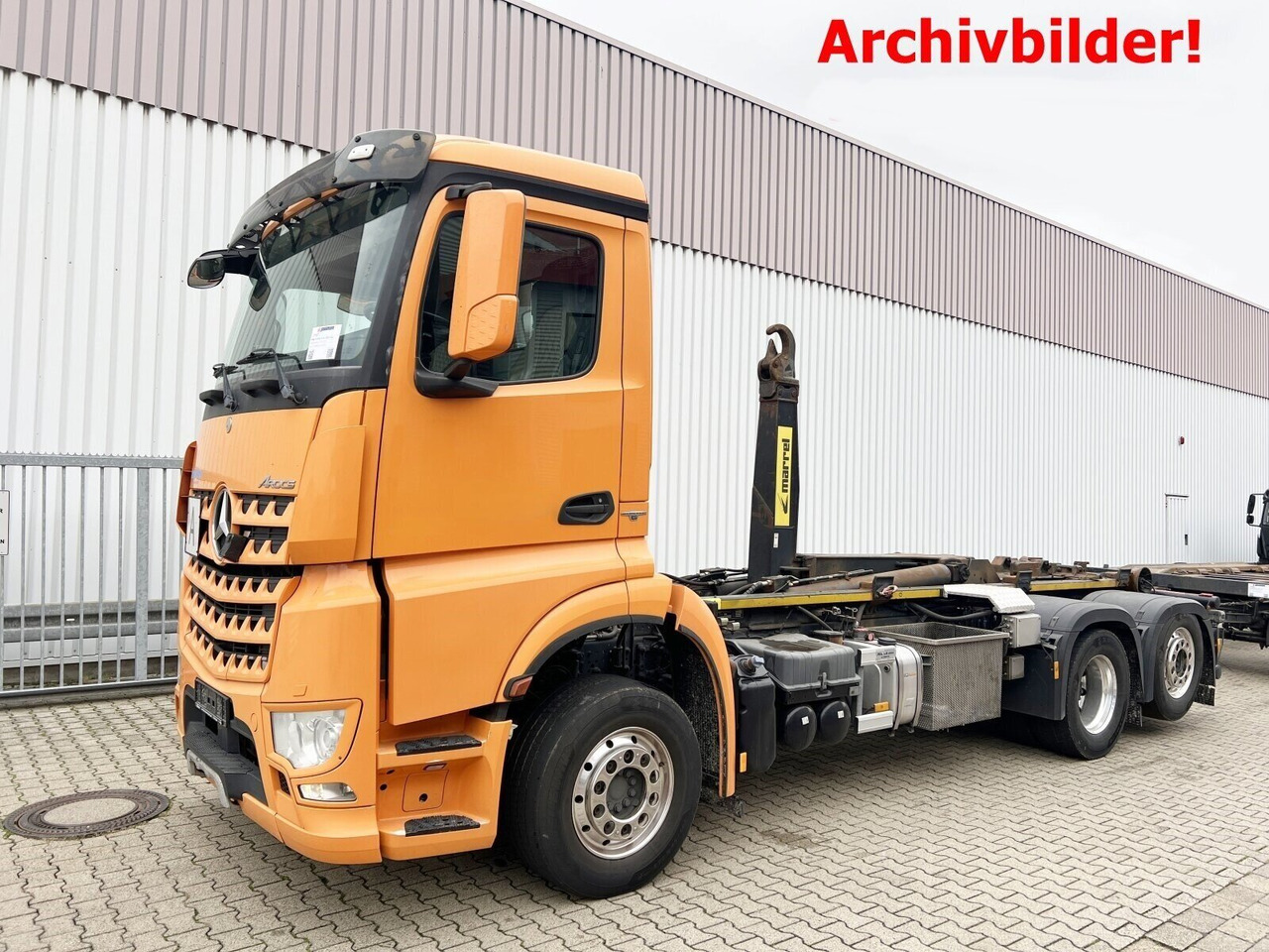 Mercedes-Benz Arocs 2552 L 6x2 Arocs 2552 L 6x2, Lenk-/Liftachse - Φορτηγό φόρτωσης γάντζου: φωτογραφία 1 Mercedes-Benz Arocs 2552 L 6x2 Arocs 2552 L 6x2, Lenk-/Liftachse - Φορτηγό φόρτωσης γάντζου: φωτογραφία 1