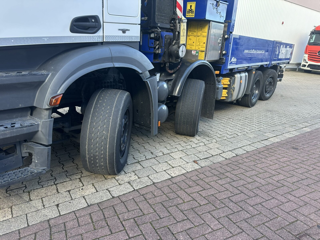 Mercedes-Benz Arocs 3245 L 8x2/6 Arocs 3245 L 8x2/6, Kran Fassi F 545 RA 2.26 XE, Jib, Funk, 29,7 m - 400 kg - Φορτηγό με γερανό, Φορτηγό με ανοιχτή καρότσα: φωτογραφία 2 Mercedes-Benz Arocs 3245 L 8x2/6 Arocs 3245 L 8x2/6, Kran Fassi F 545 RA 2.26 XE, Jib, Funk, 29,7 m - 400 kg - Φορτηγό με γερανό, Φορτηγό με ανοιχτή καρότσα: φωτογραφία 2