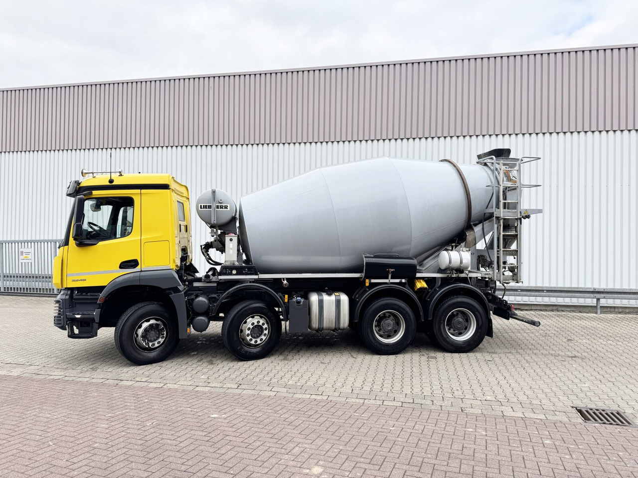 Mercedes-Benz Arocs 3246 B 8x4/4 Arocs 3246 B 8x4/4, Liebherr HTM 905 Mischer, 9m³, Multimedia Cockpit, Navi - Μπετονιέρα φορτηγό: φωτογραφία 3 Mercedes-Benz Arocs 3246 B 8x4/4 Arocs 3246 B 8x4/4, Liebherr HTM 905 Mischer, 9m³, Multimedia Cockpit, Navi - Μπετονιέρα φορτηγό: φωτογραφία 3