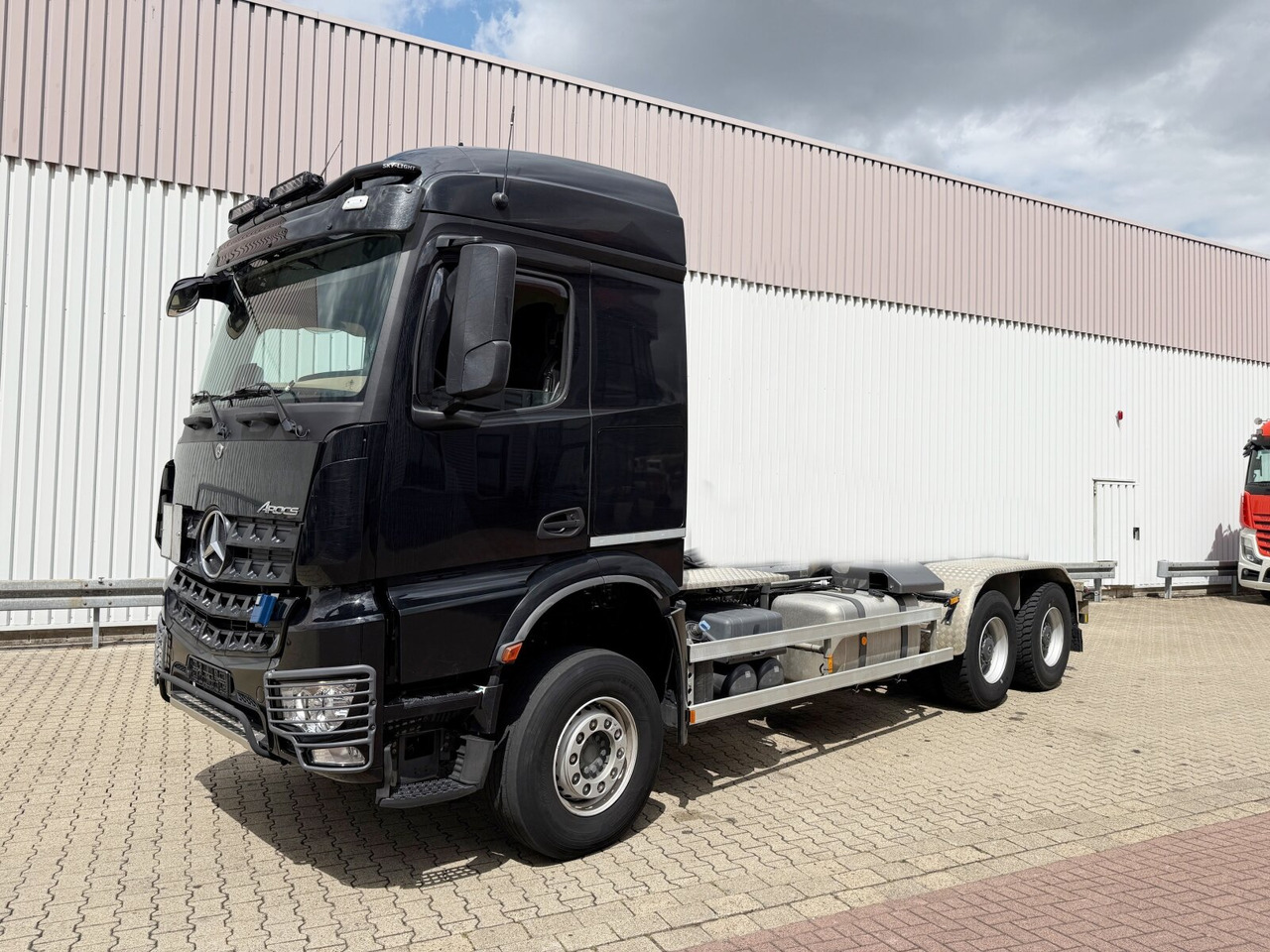 Mercedes-Benz Arocs 3351 6x4 Arocs 3351 6x4, Grounder, Retarder, Multimedia Cockpit, StreamSpace - Φορτηγό σασί: φωτογραφία 1 Mercedes-Benz Arocs 3351 6x4 Arocs 3351 6x4, Grounder, Retarder, Multimedia Cockpit, StreamSpace - Φορτηγό σασί: φωτογραφία 1