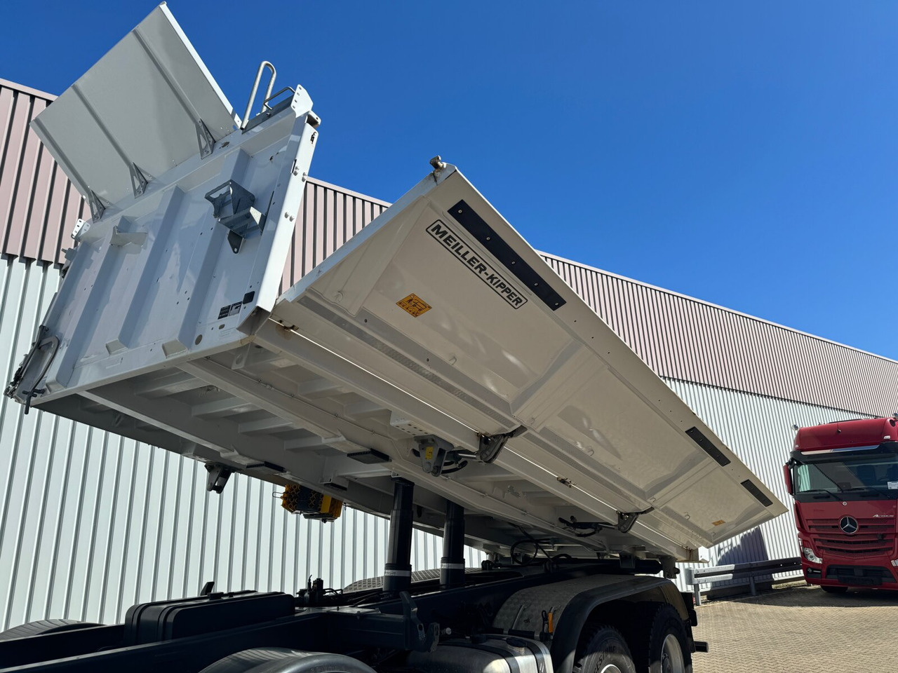Φορτηγό ανατρεπόμενο Mercedes-Benz Arocs 4142/48 K 8x4/4 Arocs 4142/48 K 8x4/4, Meiller Bordmatik links: φωτογραφία 15