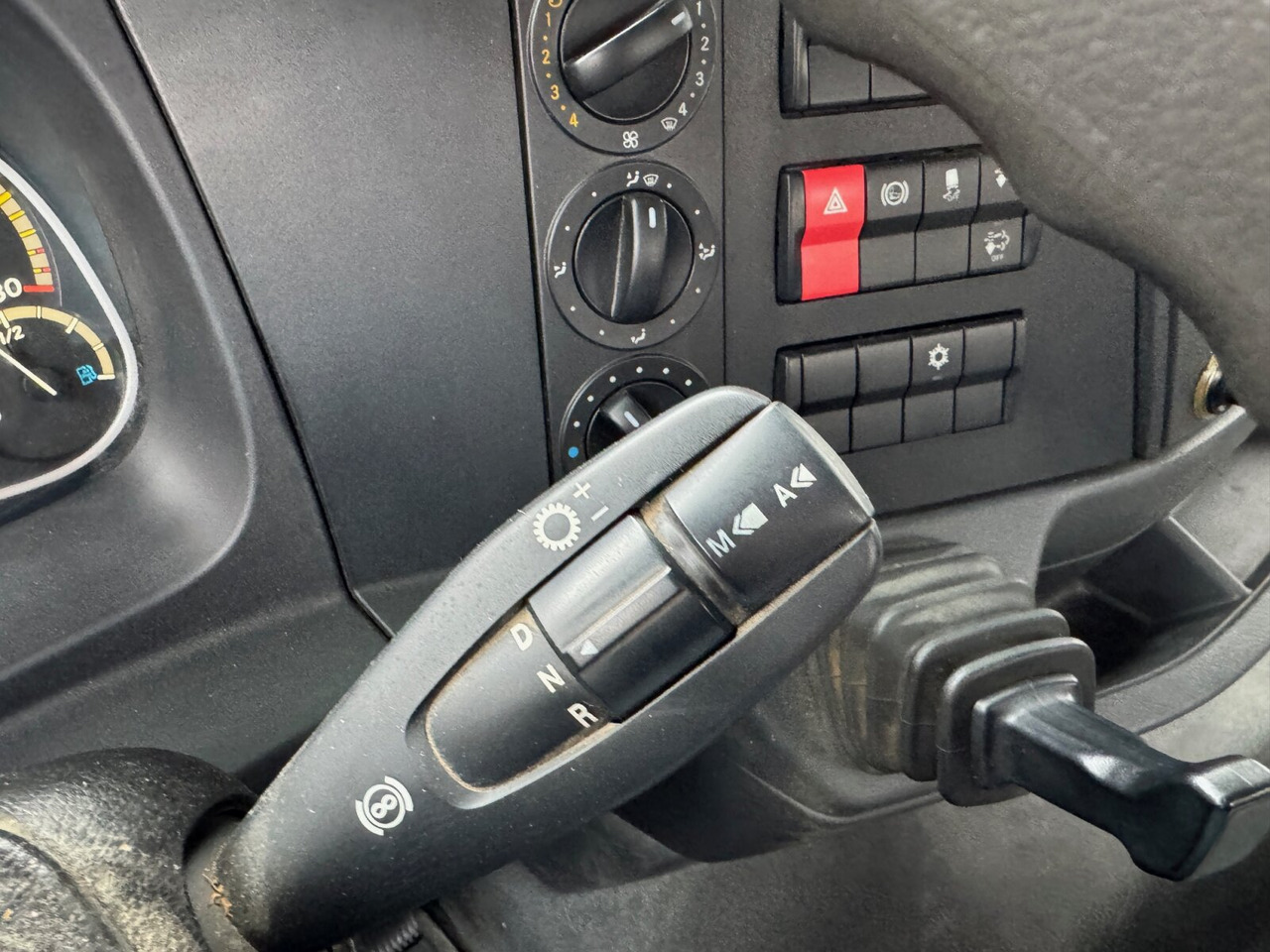 Mercedes-Benz Atego 1221 K 4x2 Atego 1221 K 4x2, 2x AHK - Φορτηγό ανατρεπόμενο: φωτογραφία 5 Mercedes-Benz Atego 1221 K 4x2 Atego 1221 K 4x2, 2x AHK - Φορτηγό ανατρεπόμενο: φωτογραφία 5