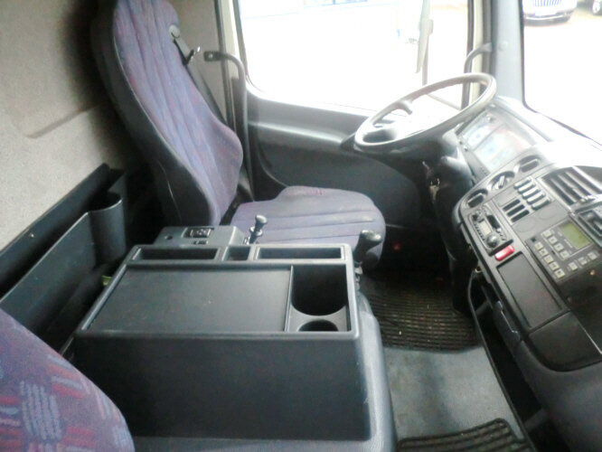 Mercedes-Benz Atego 815 4x2 - Φορτηγό ψυγείο: φωτογραφία 2 Mercedes-Benz Atego 815 4x2 - Φορτηγό ψυγείο: φωτογραφία 2