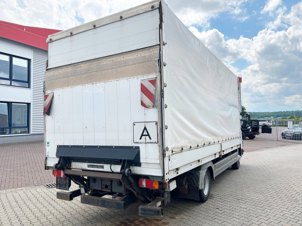 Φορτηγό μουσαμάς Mercedes-Benz Atego 818 L 4x2 Atego 818 L 4x2 mit LBW BÄR: φωτογραφία 8