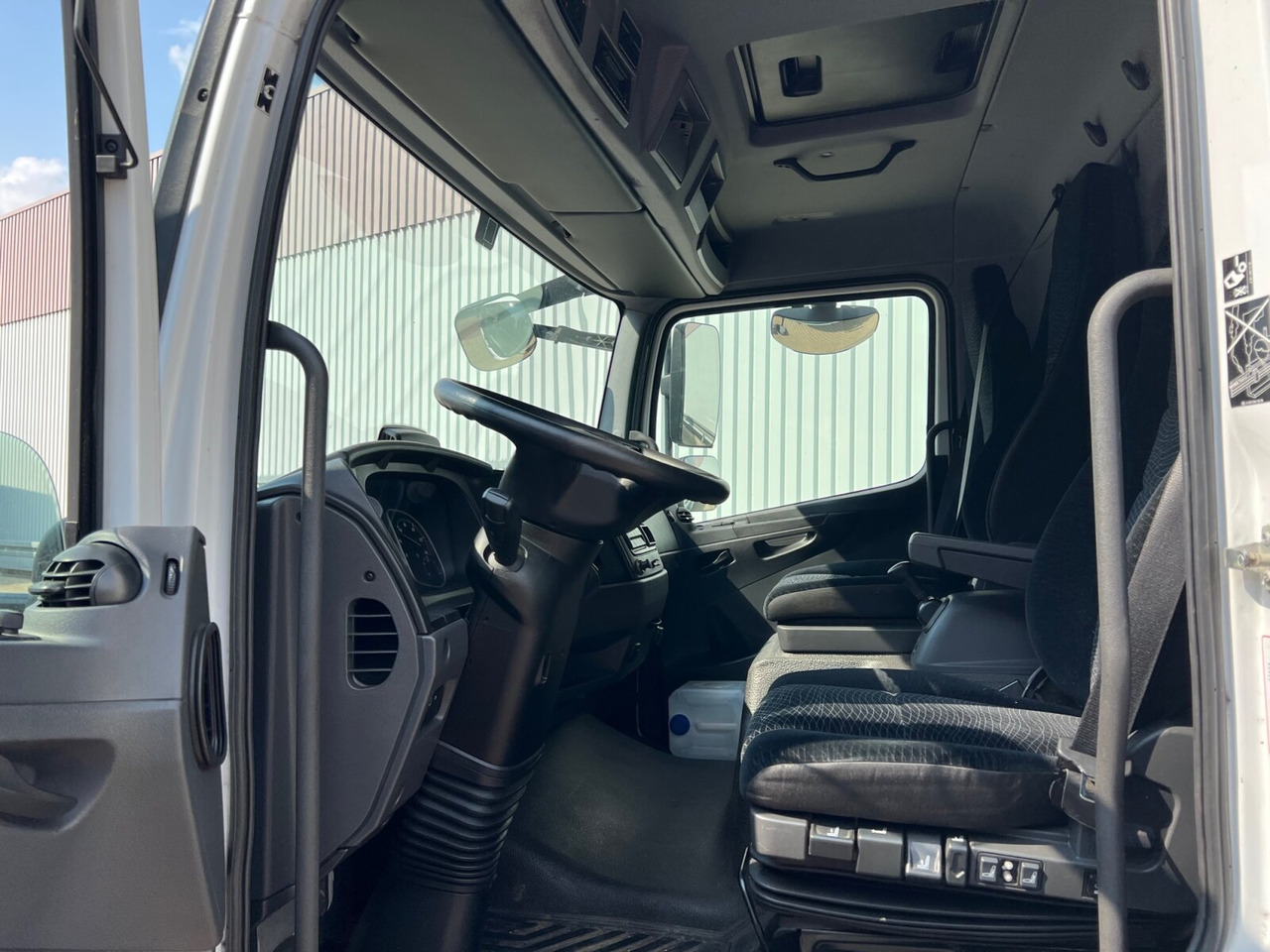 Mercedes-Benz Atego 818 L 4x2 Atego 818 L 4x2 mit Sörensen LBW - Φορτηγό μουσαμάς: φωτογραφία 3 Mercedes-Benz Atego 818 L 4x2 Atego 818 L 4x2 mit Sörensen LBW - Φορτηγό μουσαμάς: φωτογραφία 3