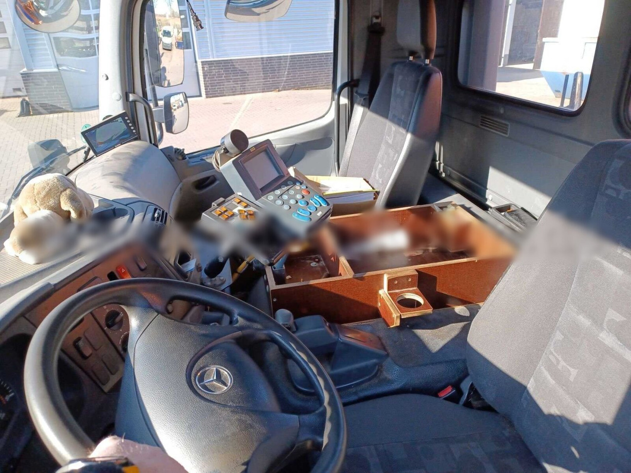 Mercedes-Benz Axor 1824 4x4 Axor 1824 4x4, Tele-Absetzer, Winterdienstausstattung - Φορτηγό καδοφόρος φορτωτής: φωτογραφία 4 Mercedes-Benz Axor 1824 4x4 Axor 1824 4x4, Tele-Absetzer, Winterdienstausstattung - Φορτηγό καδοφόρος φορτωτής: φωτογραφία 4