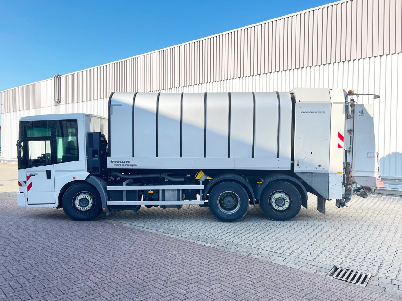 Mercedes-Benz Econic 2635 LL 6x2/4 NLA Econic 2635 LL 6x2/4 NLA, Lenkachse, FAUN Rotopress 521L, Zöller-Schüttung - Φορτηγό σασί: φωτογραφία 3 Mercedes-Benz Econic 2635 LL 6x2/4 NLA Econic 2635 LL 6x2/4 NLA, Lenkachse, FAUN Rotopress 521L, Zöller-Schüttung - Φορτηγό σασί: φωτογραφία 3