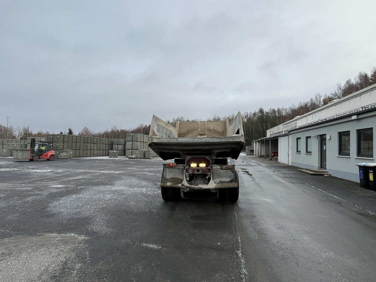 Mercedes-Benz NG 2628 K 6x4 NG 2628 K 6x4, V8, MEILLER Stahlmulde ca. 10³ - Ανατρεπόμενο όχημα: φωτογραφία 5 Mercedes-Benz NG 2628 K 6x4 NG 2628 K 6x4, V8, MEILLER Stahlmulde ca. 10³ - Ανατρεπόμενο όχημα: φωτογραφία 5