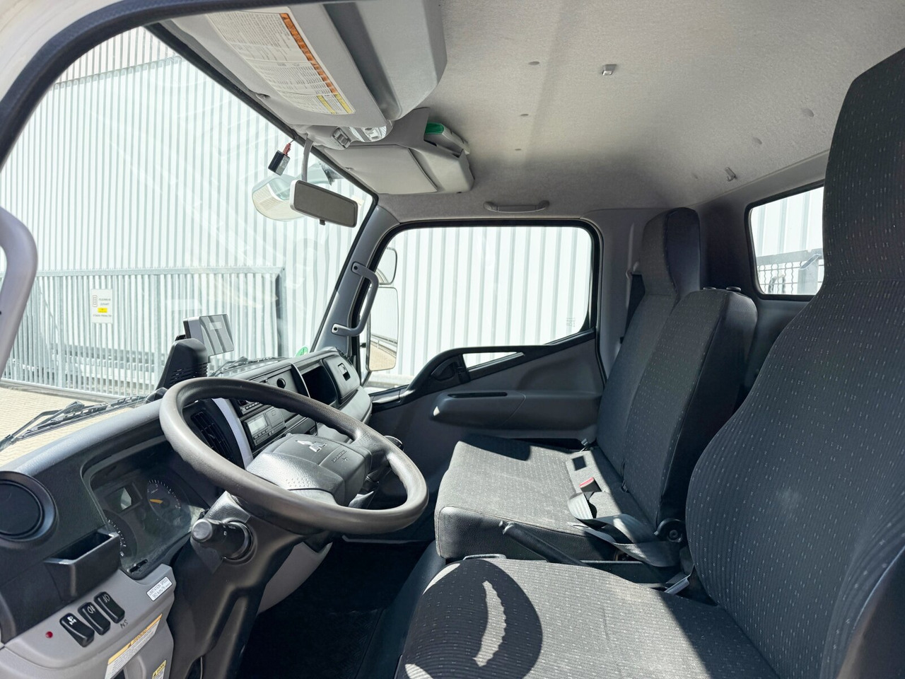 Mitsubishi Canter Fuso 7C15 4x2 Canter Fuso 7C15 4x2, Tele-Absetzer, Vereiterbar bis 10m³ - Φορτηγό καδοφόρος φορτωτής: φωτογραφία 5 Mitsubishi Canter Fuso 7C15 4x2 Canter Fuso 7C15 4x2, Tele-Absetzer, Vereiterbar bis 10m³ - Φορτηγό καδοφόρος φορτωτής: φωτογραφία 5