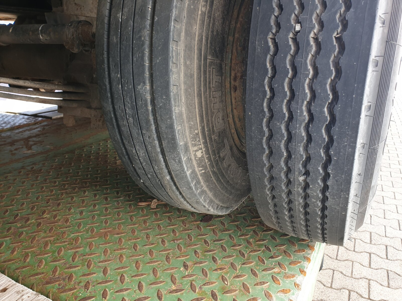 P 528/803-01 BLUMHARDT P 528/803-01, 3-Achs Satteltieflader, Ex- - Επικαθήμενο με χαμηλό δάπεδο: φωτογραφία 4 P 528/803-01 BLUMHARDT P 528/803-01, 3-Achs Satteltieflader, Ex- - Επικαθήμενο με χαμηλό δάπεδο: φωτογραφία 4