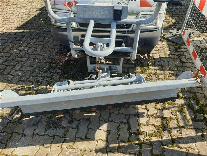 S 85 4x4 PFAU S 85 4x4 - Εκχιονιστικό μηχάνημα, Ελαφρύ επαγγελματικό: φωτογραφία 5 S 85 4x4 PFAU S 85 4x4 - Εκχιονιστικό μηχάνημα, Ελαφρύ επαγγελματικό: φωτογραφία 5
