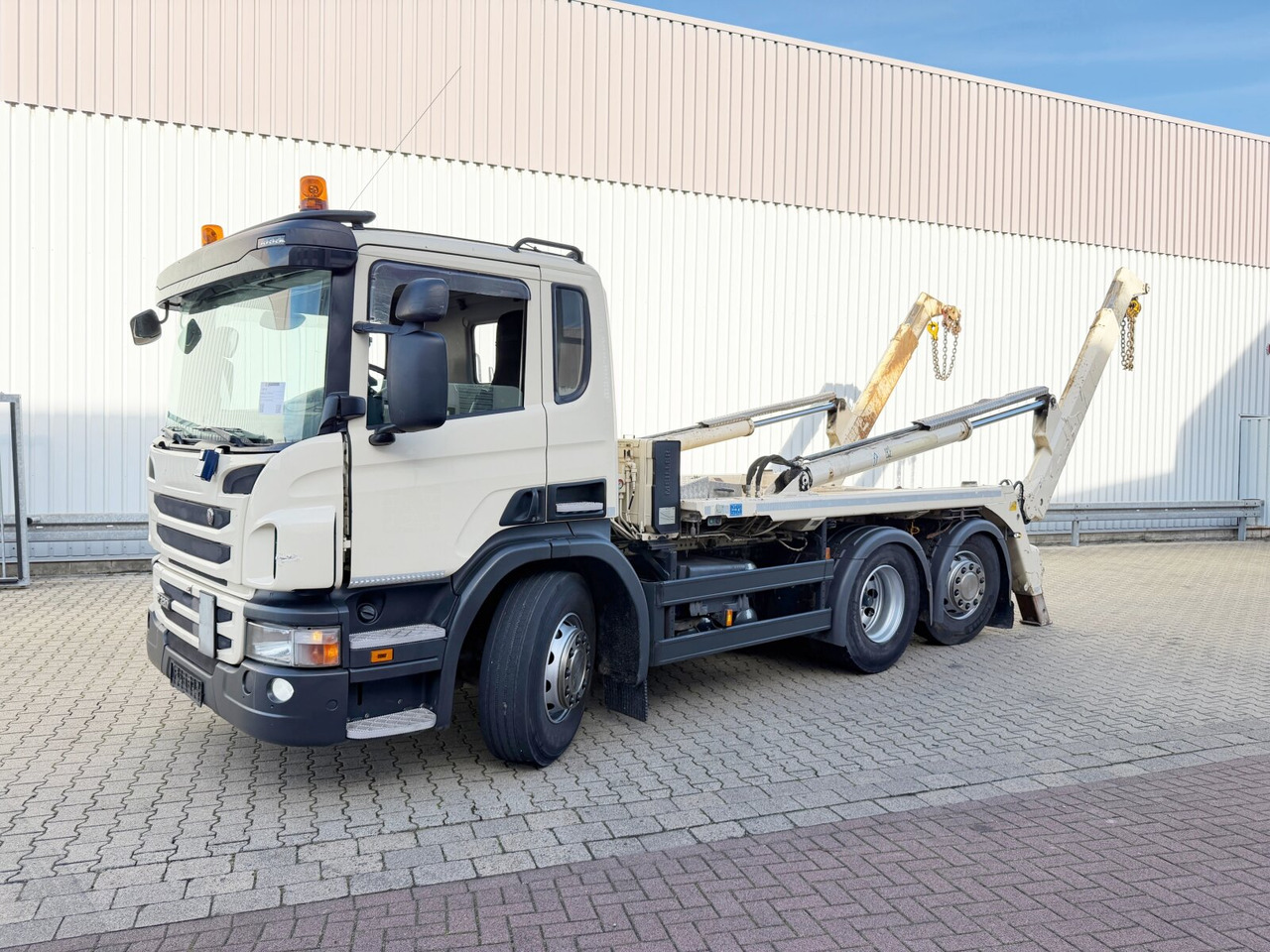 Scania P 320/400 6x2-4 P 320/400 6x2-4, Lenk-/Liftachse, Tele-Absetzanlage, Funk - Φορτηγό καδοφόρος φορτωτής: φωτογραφία 1 Scania P 320/400 6x2-4 P 320/400 6x2-4, Lenk-/Liftachse, Tele-Absetzanlage, Funk - Φορτηγό καδοφόρος φορτωτής: φωτογραφία 1