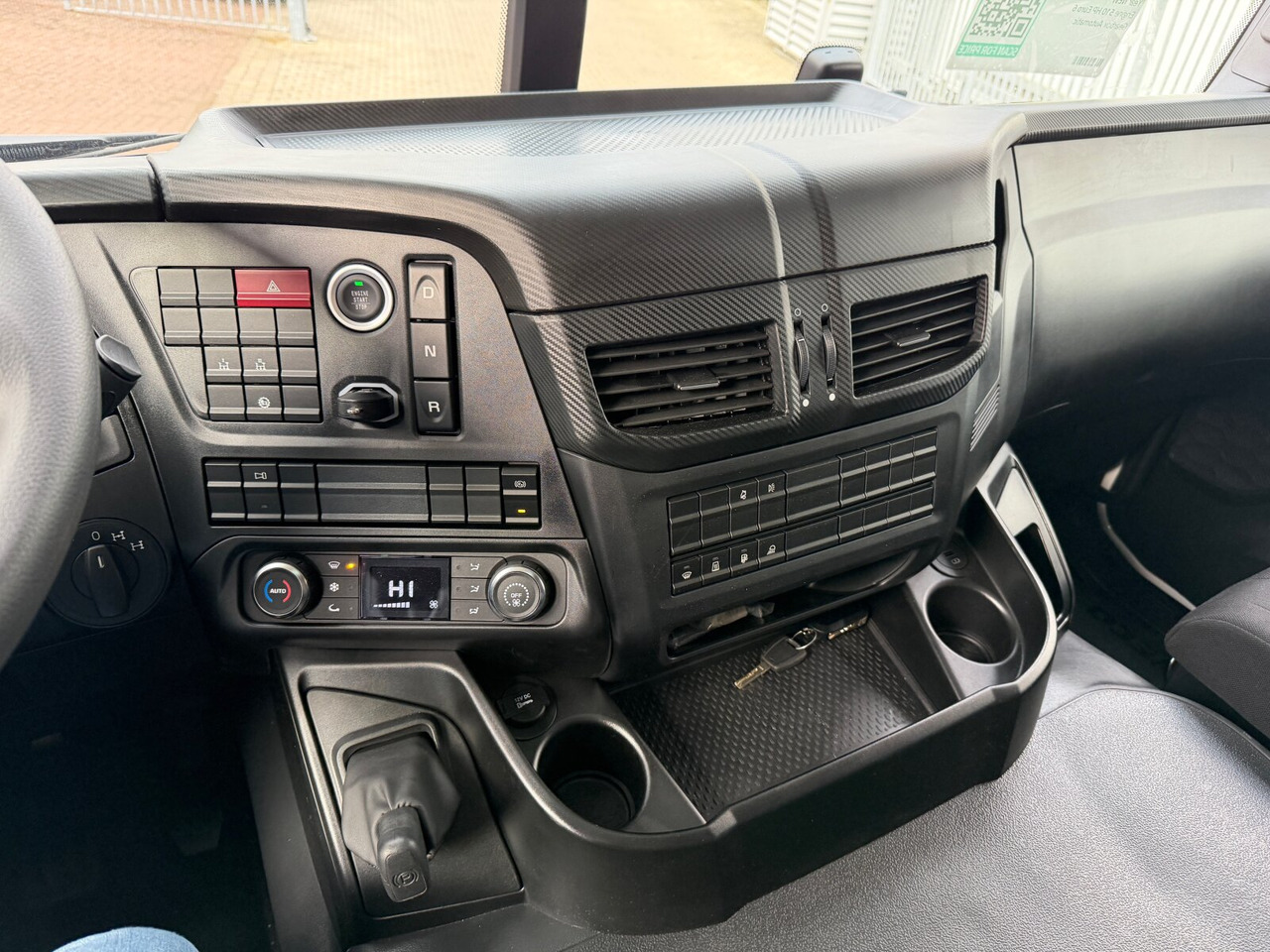 T-Way AT410T51/58 8x4 T-Way AT410T51/58 8x4, Retarder, Nebenantrieb, 4x VORHANDEN! - Τράκτορας: φωτογραφία 4 T-Way AT410T51/58 8x4 T-Way AT410T51/58 8x4, Retarder, Nebenantrieb, 4x VORHANDEN! - Τράκτορας: φωτογραφία 4