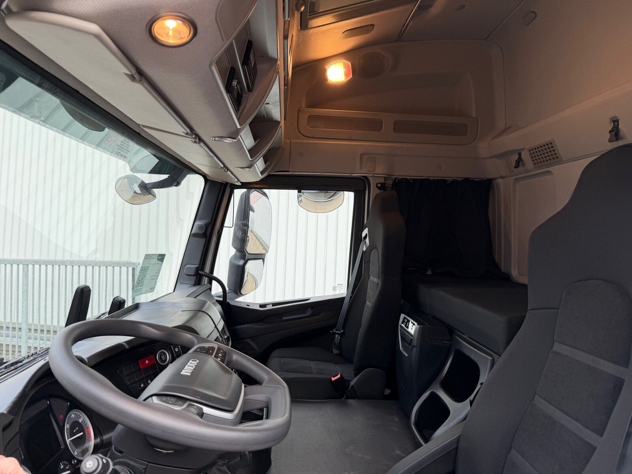 T-Way AT410T51/58 8x4 T-Way AT410T51/58 8x4, Retarder, Nebenantrieb, 4x VORHANDEN! - Τράκτορας: φωτογραφία 2 T-Way AT410T51/58 8x4 T-Way AT410T51/58 8x4, Retarder, Nebenantrieb, 4x VORHANDEN! - Τράκτορας: φωτογραφία 2