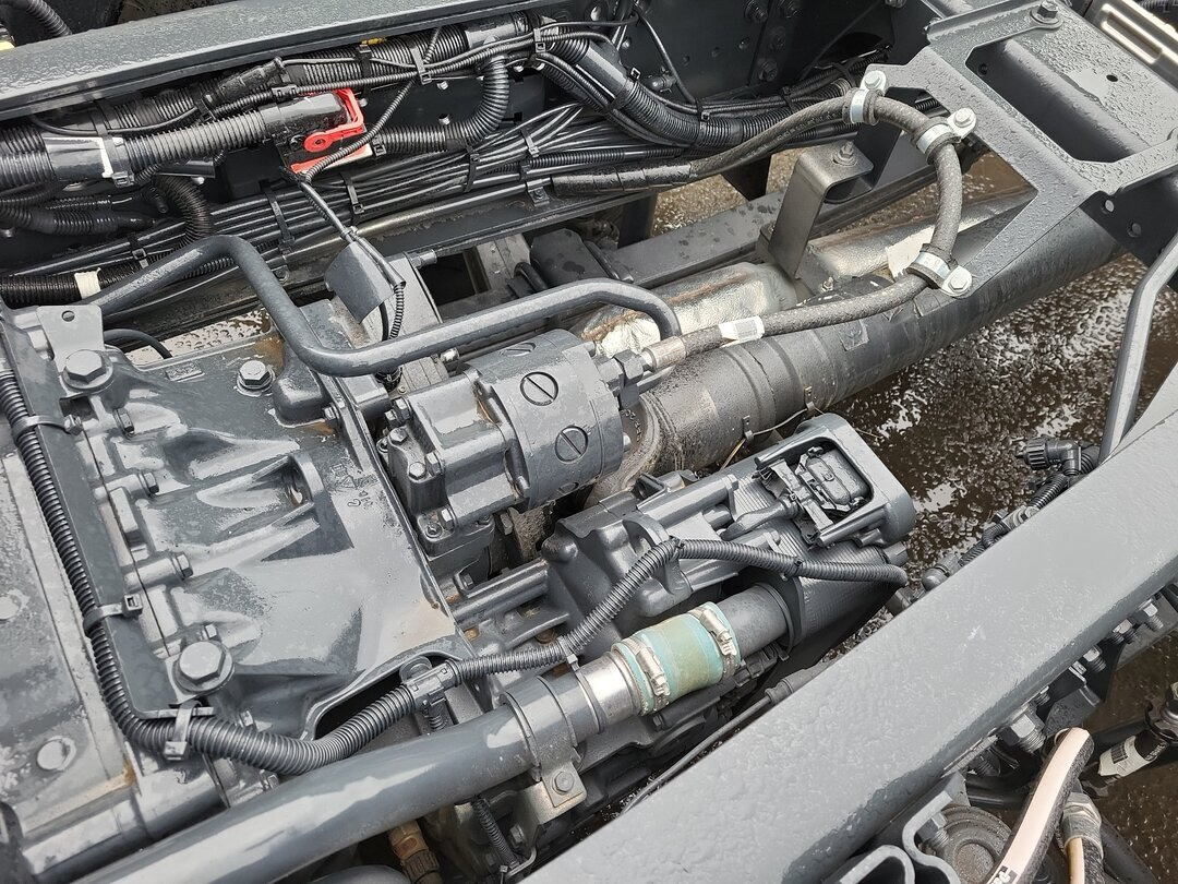 T-Way AT410T51 8x4 T-Way AT410T51 8x4, Retarder, Nebenantrieb, 4x VORHANDEN! - Φορτηγό σασί: φωτογραφία 4 T-Way AT410T51 8x4 T-Way AT410T51 8x4, Retarder, Nebenantrieb, 4x VORHANDEN! - Φορτηγό σασί: φωτογραφία 4