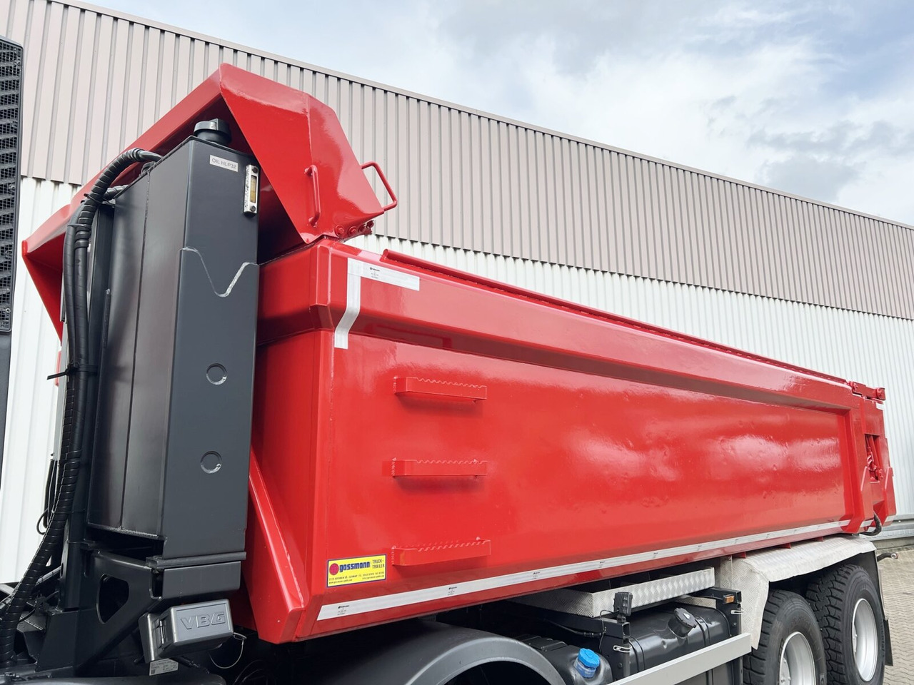 Trakker AD410T50 8x4 Trakker AD410T50 8x4, Stahlmulde ca. 16m³, hydr. Heckklappe - Φορτηγό ανατρεπόμενο: φωτογραφία 4 Trakker AD410T50 8x4 Trakker AD410T50 8x4, Stahlmulde ca. 16m³, hydr. Heckklappe - Φορτηγό ανατρεπόμενο: φωτογραφία 4