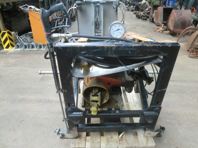 Unimog AUGL Kehrmaschine KMU88H AUGL KMU88H, Kehrmaschinen-Aufbau - Παρελκόμενα για Σάρωθρο δρόμων: φωτογραφία 3 Unimog AUGL Kehrmaschine KMU88H AUGL KMU88H, Kehrmaschinen-Aufbau - Παρελκόμενα για Σάρωθρο δρόμων: φωτογραφία 3