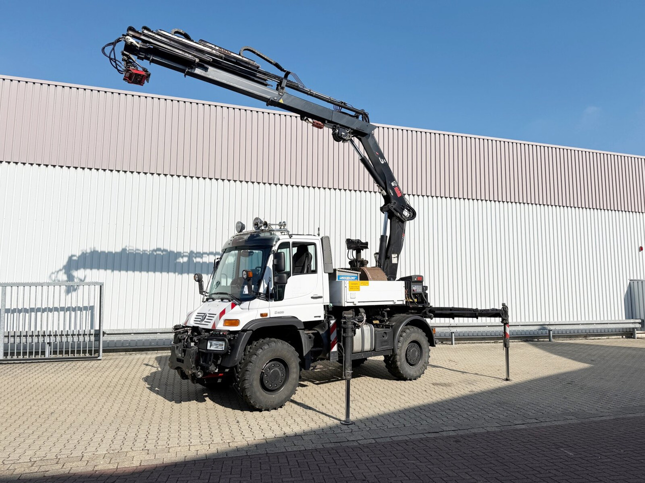 Τηλεσκοπικός γερανός Unimog U400 4x4 U400 4x4, Frontzapfwelle, Heckkran Hiab XS 144-E4 HiDuo, Seilwinde, Funk: φωτογραφία 8