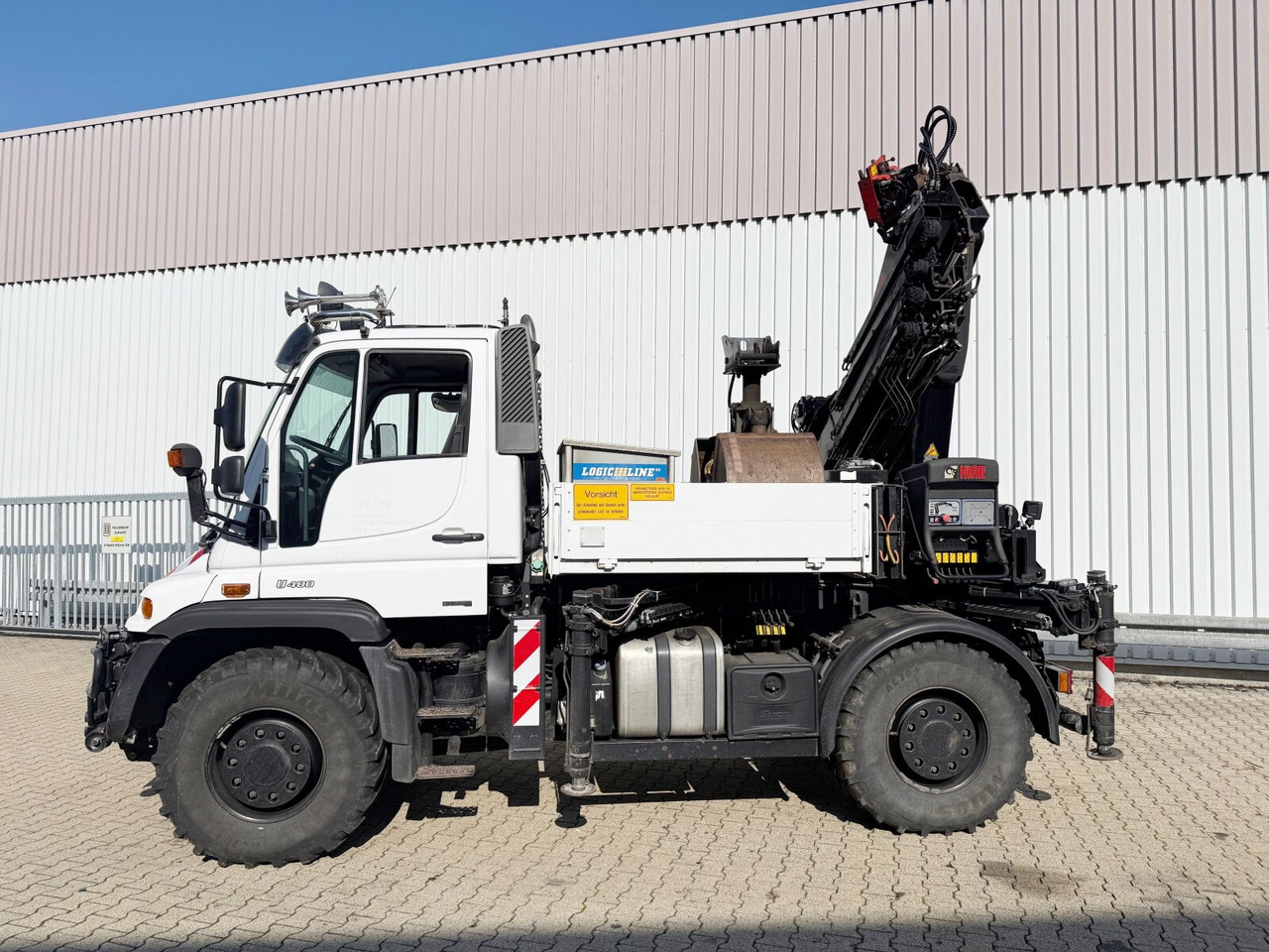 Unimog U400 4x4 U400 4x4, Frontzapfwelle, Heckkran Hiab XS 144-E4 HiDuo, Seilwinde, Funk - Τηλεσκοπικός γερανός: φωτογραφία 4 Unimog U400 4x4 U400 4x4, Frontzapfwelle, Heckkran Hiab XS 144-E4 HiDuo, Seilwinde, Funk - Τηλεσκοπικός γερανός: φωτογραφία 4