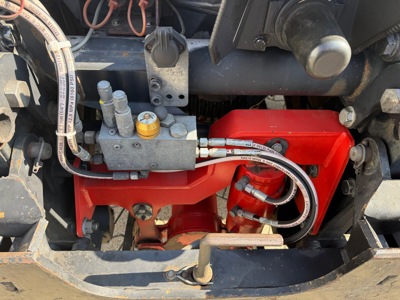 Τηλεσκοπικός γερανός Unimog U400 4x4 U400 4x4, Frontzapfwelle, Heckkran Hiab XS 144-E4 HiDuo, Seilwinde, Funk: φωτογραφία 12