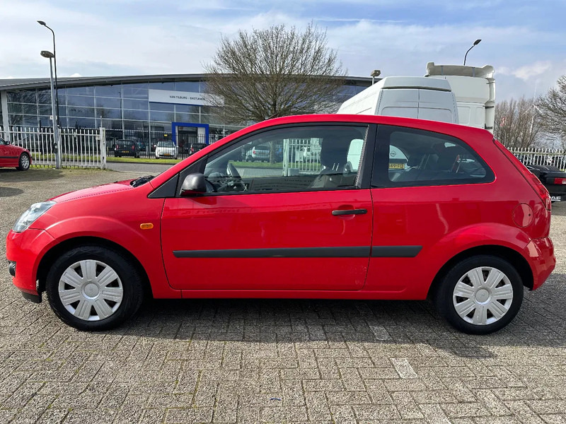 Ford Fiesta TDCi 1.4 + AIRCO + CARPLAY + REAR CAMERA + 194.511 KM - Αυτοκίνητο: φωτογραφία 2 Ford Fiesta TDCi 1.4 + AIRCO + CARPLAY + REAR CAMERA + 194.511 KM - Αυτοκίνητο: φωτογραφία 2