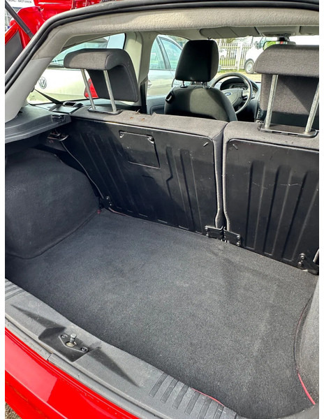 Ford Fiesta TDCi 1.4 + AIRCO + CARPLAY + REAR CAMERA + 194.511 KM - Αυτοκίνητο: φωτογραφία 4 Ford Fiesta TDCi 1.4 + AIRCO + CARPLAY + REAR CAMERA + 194.511 KM - Αυτοκίνητο: φωτογραφία 4