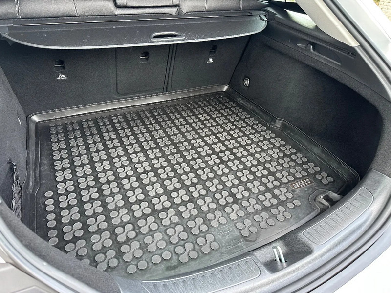 Mercedes-Benz CLA-Klasse 200 D - SHOOTING BRAKE + SUNROOF + NAVI - Αυτοκίνητο: φωτογραφία 4 Mercedes-Benz CLA-Klasse 200 D - SHOOTING BRAKE + SUNROOF + NAVI - Αυτοκίνητο: φωτογραφία 4