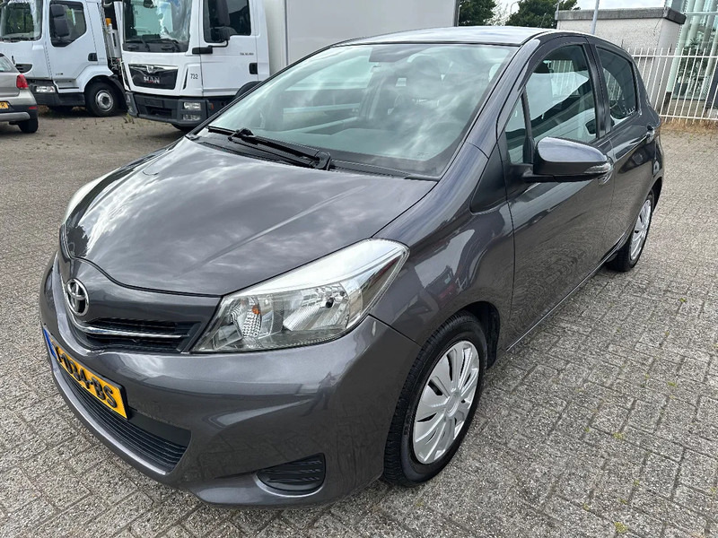 Toyota Yaris 1.4 D + NAVI + AIRCO + REAR CAMERA + APK / TUV + MARGE - Hatchback: φωτογραφία 1 Toyota Yaris 1.4 D + NAVI + AIRCO + REAR CAMERA + APK / TUV + MARGE - Hatchback: φωτογραφία 1