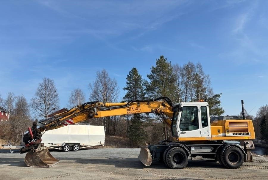 Liebherr A 914 Litronic A2-PL Tiltrotator 30Km/h - Τροχοφόρος εκσκαφέας: φωτογραφία 1 Liebherr A 914 Litronic A2-PL Tiltrotator 30Km/h - Τροχοφόρος εκσκαφέας: φωτογραφία 1