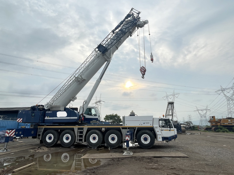 Faun ATF 220G-5 - Τηλεσκοπικός γερανός: φωτογραφία 2 Faun ATF 220G-5 - Τηλεσκοπικός γερανός: φωτογραφία 2