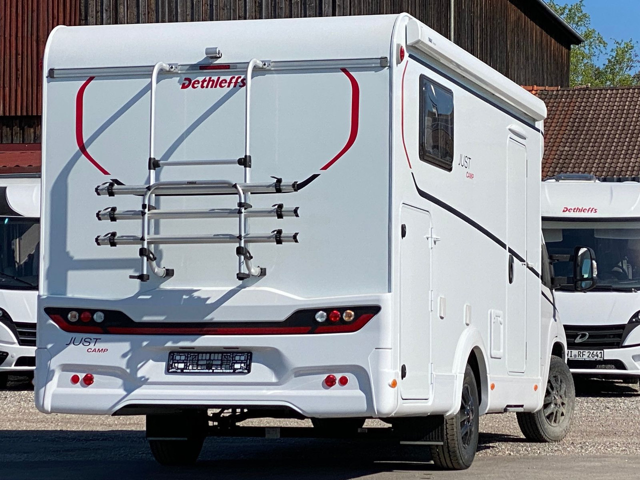 Dethleffs Just Camp T 6812 EB,Hubbett,Längsbetten, Markise - Ημιενιαίο αυτοκινούμενο: φωτογραφία 5 Dethleffs Just Camp T 6812 EB,Hubbett,Längsbetten, Markise - Ημιενιαίο αυτοκινούμενο: φωτογραφία 5