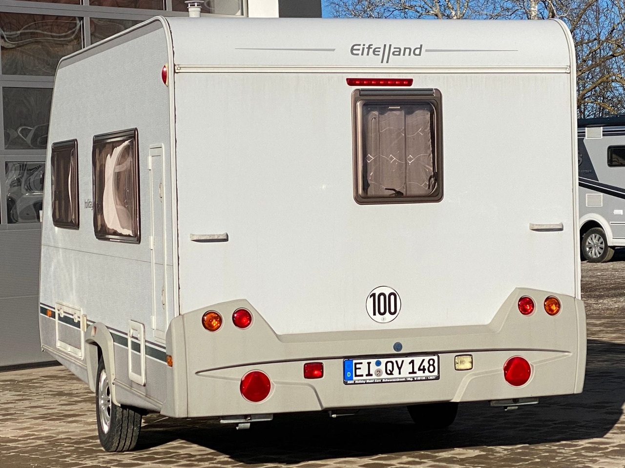 Ρυμουλκούμενο τροχόσπιτο Eifelland 395: φωτογραφία 7