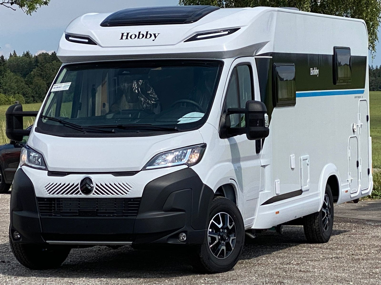 Hobby OnTour C 700 GQ MJ25/MARKISE/RFK/SAFETY-PAKET - Ημιενιαίο αυτοκινούμενο: φωτογραφία 2 Hobby OnTour C 700 GQ MJ25/MARKISE/RFK/SAFETY-PAKET - Ημιενιαίο αυτοκινούμενο: φωτογραφία 2
