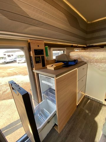 Ημιενιαίο αυτοκινούμενο Knaus Tourer CUV 500 MQ CUVISION ,mit Slide Bett,4pers: φωτογραφία 15 Ημιενιαίο αυτοκινούμενο Knaus Tourer CUV 500 MQ CUVISION ,mit Slide Bett,4pers: φωτογραφία 15