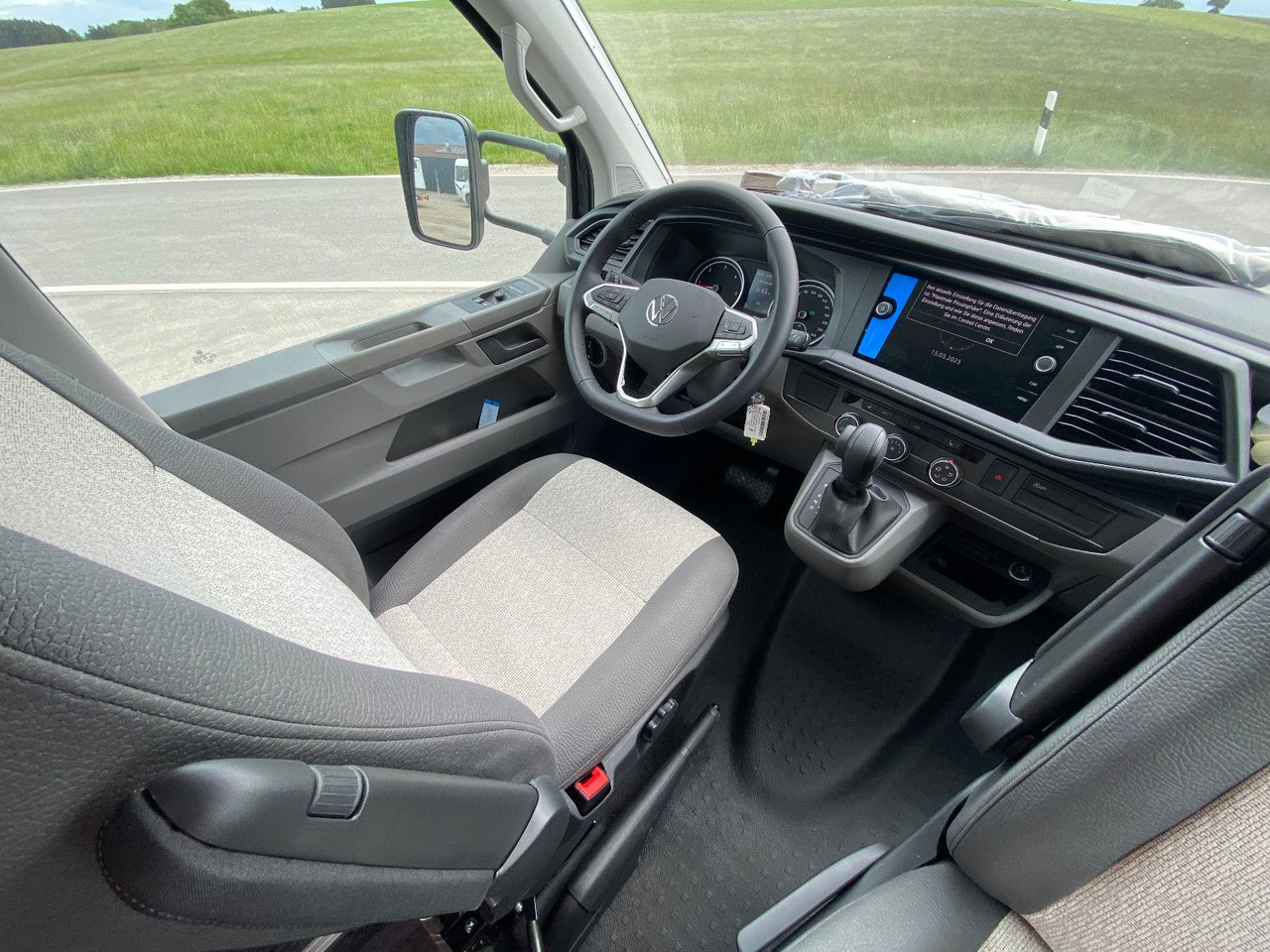 Ημιενιαίο αυτοκινούμενο Knaus Tourer Van 500 LT, slide Bett, 4 P. Zulassung: φωτογραφία 18
