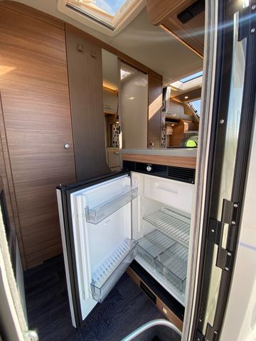 Καινούριο Ημιενιαίο αυτοκινούμενο Knaus Tourer Van Vansation 500 LT, ohne Slidebett: φωτογραφία 17