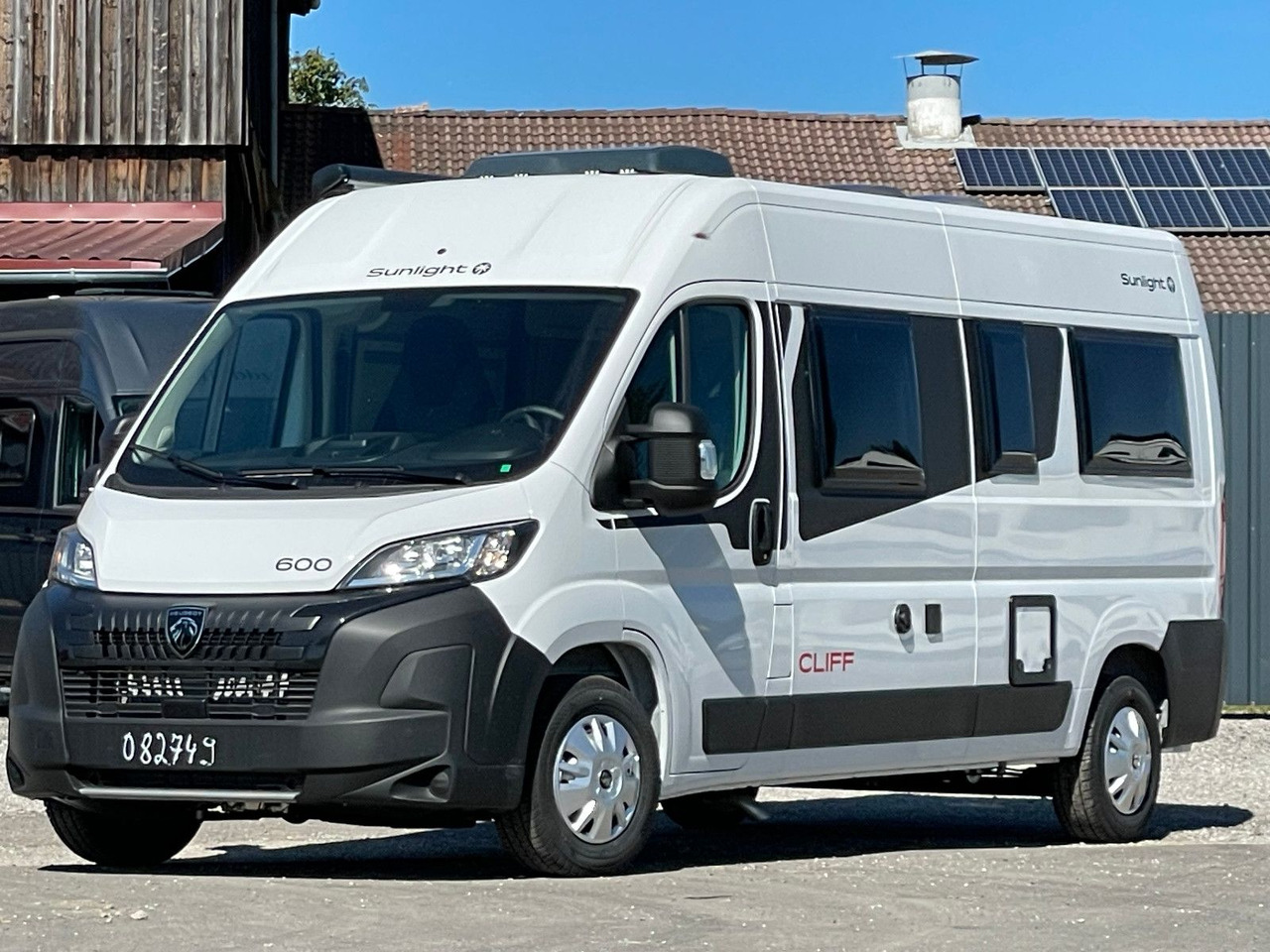 Sunlight Camper Van Cliff 600 Entry, mit AHK und Navi+RfK - Αυτοκινούμενο βαν: φωτογραφία 4 Sunlight Camper Van Cliff 600 Entry, mit AHK und Navi+RfK - Αυτοκινούμενο βαν: φωτογραφία 4