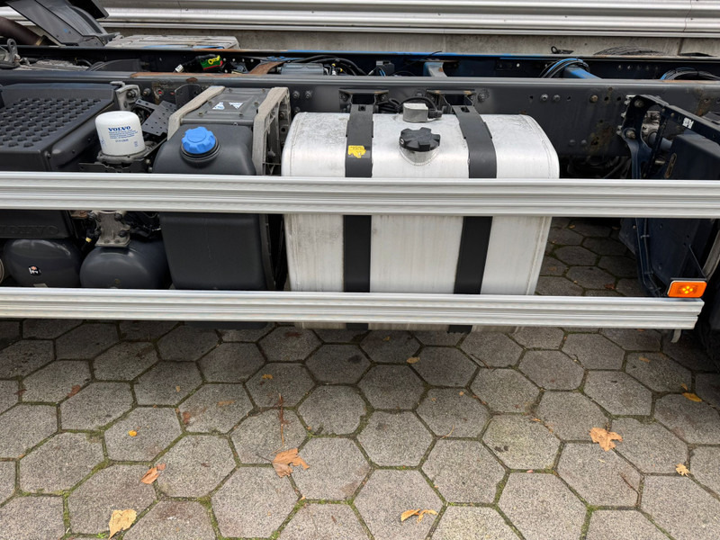 Φορτηγό σασί Volvo FM 410 / 8X4 / I-Shift / ADR / Tridem / TUV: 6-2026 / NL Truck: φωτογραφία 15