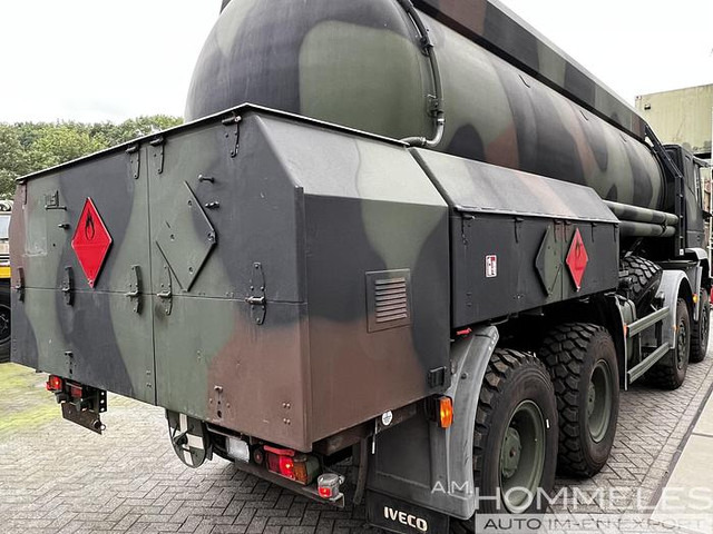 Iveco 340E42 8x8 - Φορτηγό βυτιοφόρο: φωτογραφία 5 Iveco 340E42 8x8 - Φορτηγό βυτιοφόρο: φωτογραφία 5