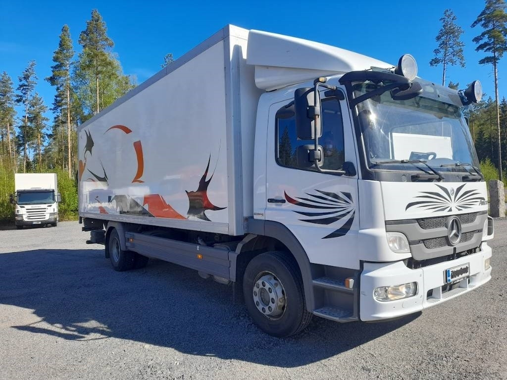 Mercedes-Benz Atego - Φορτηγό κόφα: φωτογραφία 3 Mercedes-Benz Atego - Φορτηγό κόφα: φωτογραφία 3