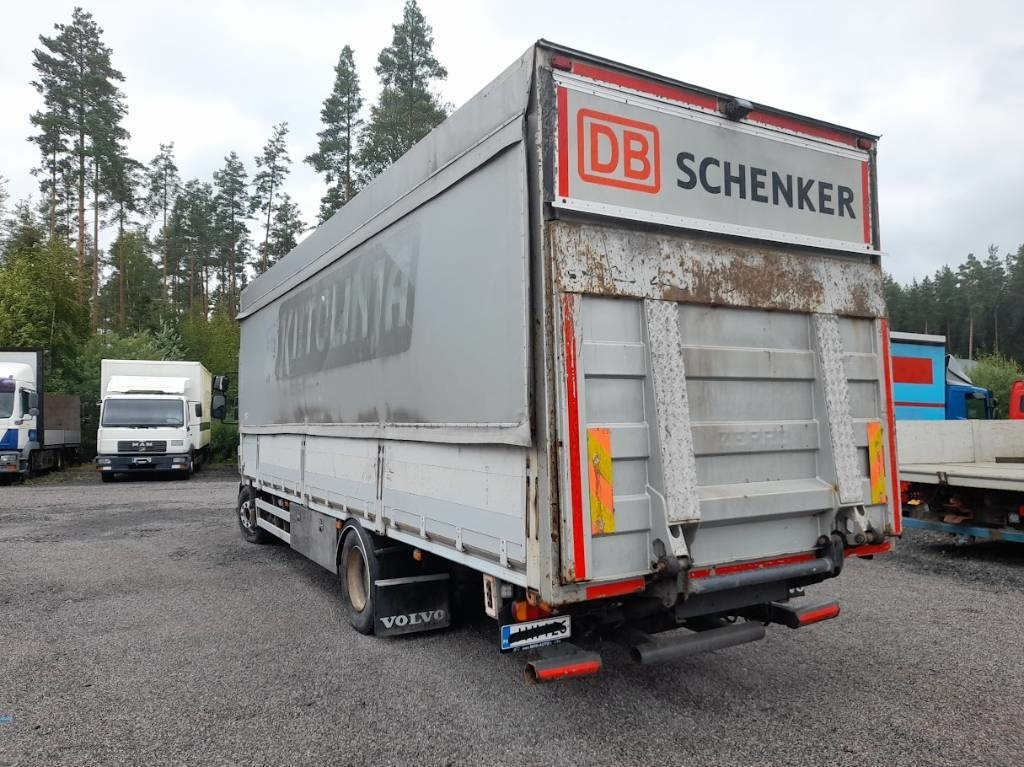 Φορτηγό με γερανό Volvo FL 240: φωτογραφία 8 Φορτηγό με γερανό Volvo FL 240: φωτογραφία 8