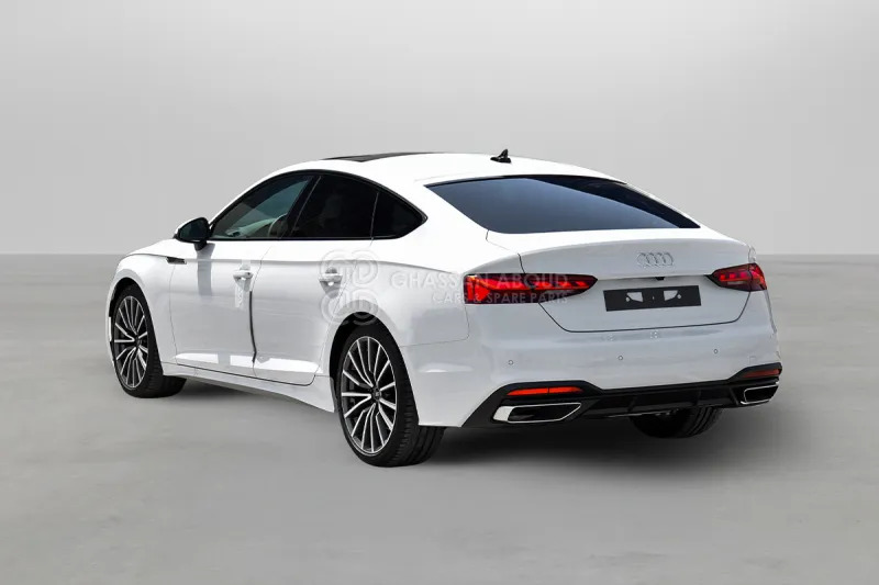 Audi A5 Super sulphur-free RON 95 - Λιμουζίνα/ Sedan: φωτογραφία 4 Audi A5 Super sulphur-free RON 95 - Λιμουζίνα/ Sedan: φωτογραφία 4