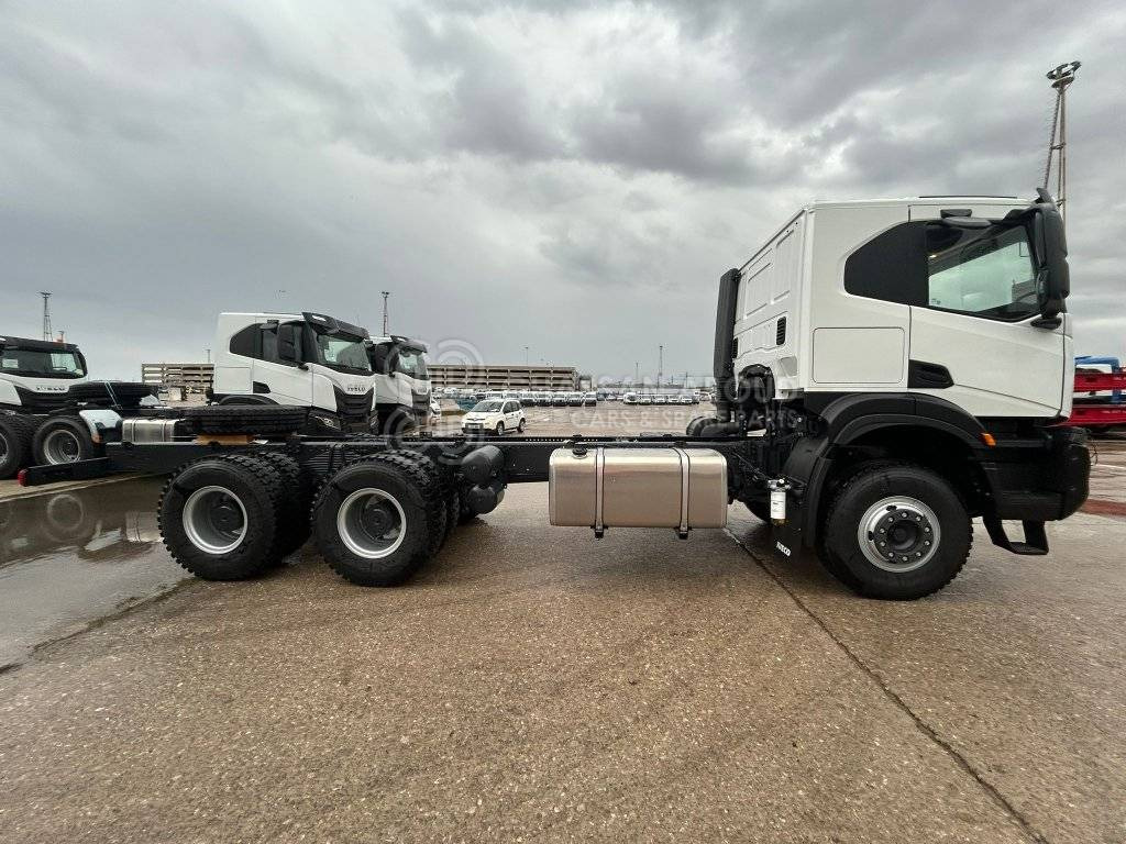 IVECO T-WAY Chassis 6×4 – GVW 33.5 Ton approx. (Tyres 12.00R20) Wheelbase 4200 MY25 - Φορτηγό σασί: φωτογραφία 2 IVECO T-WAY Chassis 6×4 – GVW 33.5 Ton approx. (Tyres 12.00R20) Wheelbase 4200 MY25 - Φορτηγό σασί: φωτογραφία 2