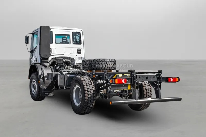 Iveco Euro Cargo ML150 4x4 Chassis - Φορτηγό σασί: φωτογραφία 3 Iveco Euro Cargo ML150 4x4 Chassis - Φορτηγό σασί: φωτογραφία 3