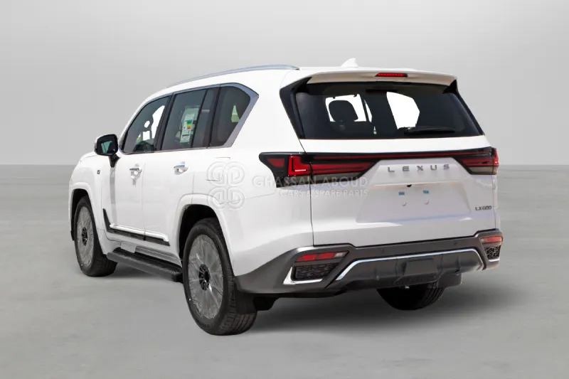 Lexus LX600 - SUV: φωτογραφία 4 Lexus LX600 - SUV: φωτογραφία 4
