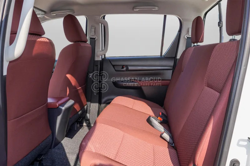 Toyota Hilux 4X4 Double Cabin - Ημιφορτηγό, Διπλοκάμπινο ελαφρύ επαγγελματικό: φωτογραφία 4 Toyota Hilux 4X4 Double Cabin - Ημιφορτηγό, Διπλοκάμπινο ελαφρύ επαγγελματικό: φωτογραφία 4