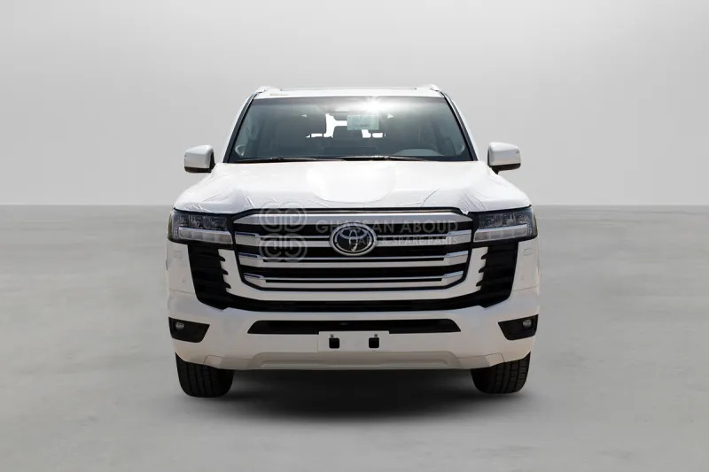 Toyota Land Cruiser 300 4x4 - SUV: φωτογραφία 2 Toyota Land Cruiser 300 4x4 - SUV: φωτογραφία 2