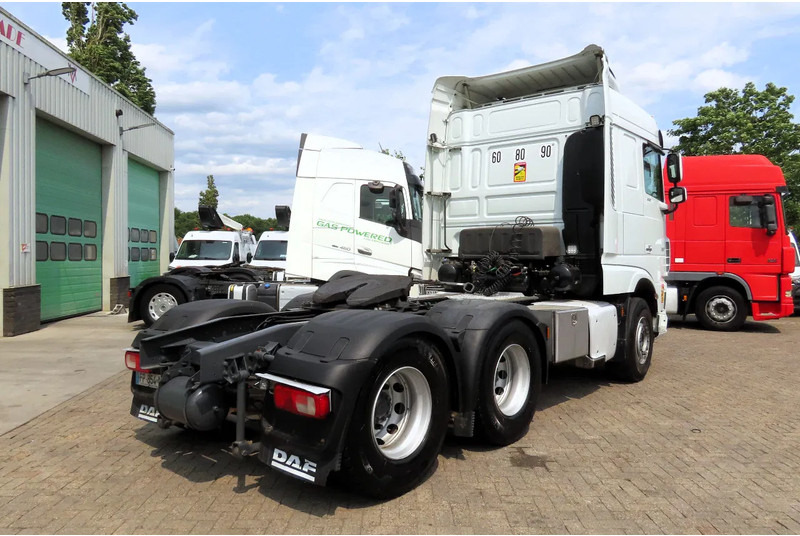DAF XF 530 6x4 Retarder, Frigo, P-Cool, 2 beds - Τράκτορας: φωτογραφία 5 DAF XF 530 6x4 Retarder, Frigo, P-Cool, 2 beds - Τράκτορας: φωτογραφία 5
